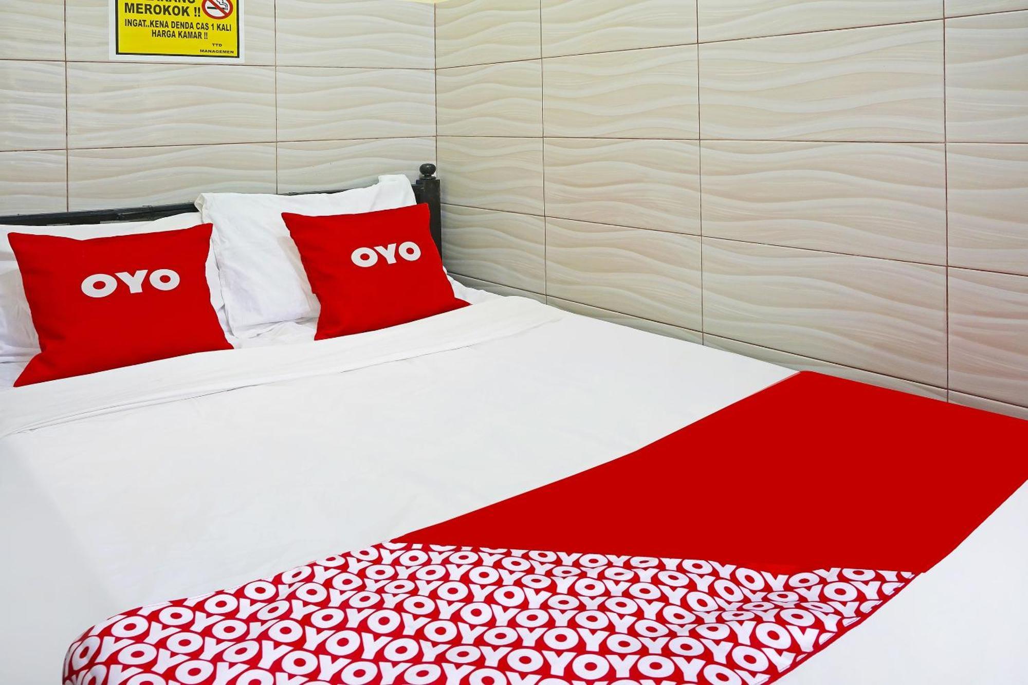 Putih Mulia Homestay Syariah Lumajang エクステリア 写真